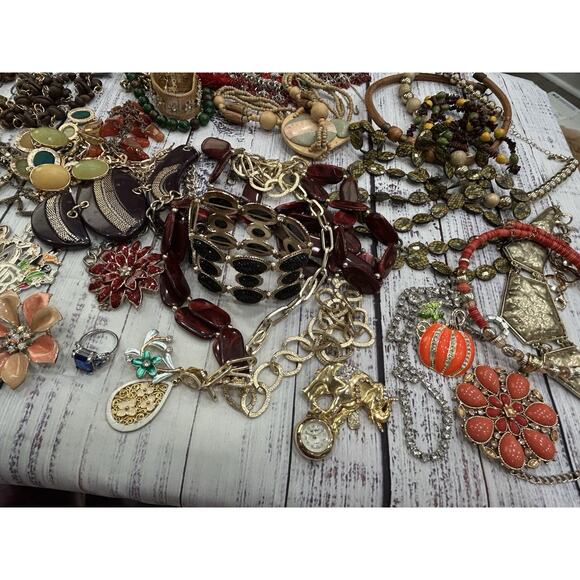 5 + Pound Lb Lot Jewelry Vintage & Modern Wearable Crafting As Is - Picture 5 of 7